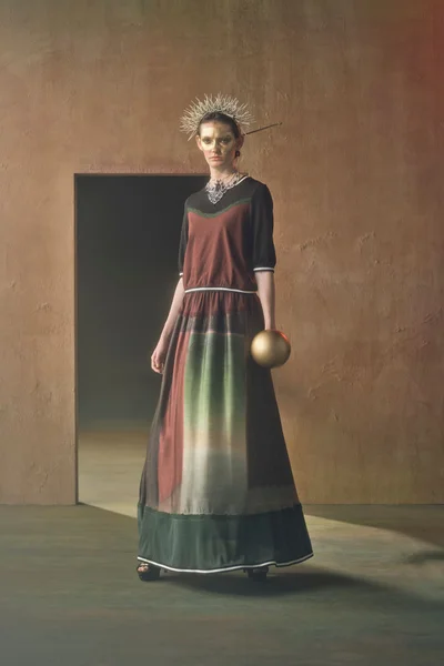 Look 24